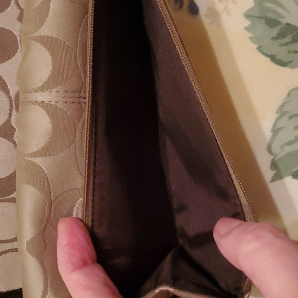 Coach Wallet - Picture 4 of 6